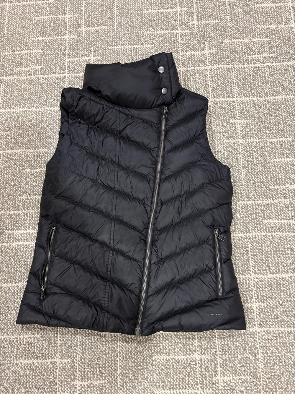 Patagonia Womens Prow Down Puffer Vest sz M
